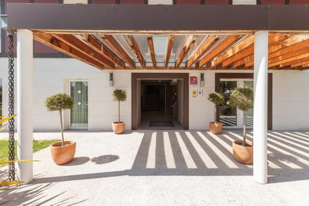 Logis Hôtel Aliénor, Langon, France