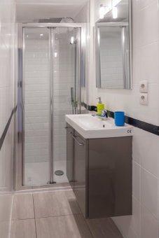 HOSTEL MEYERBEER - Rooms and Apartments, Nice, France