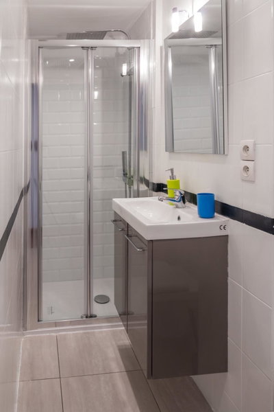 HOSTEL MEYERBEER - Rooms and Apartments, Nice, France