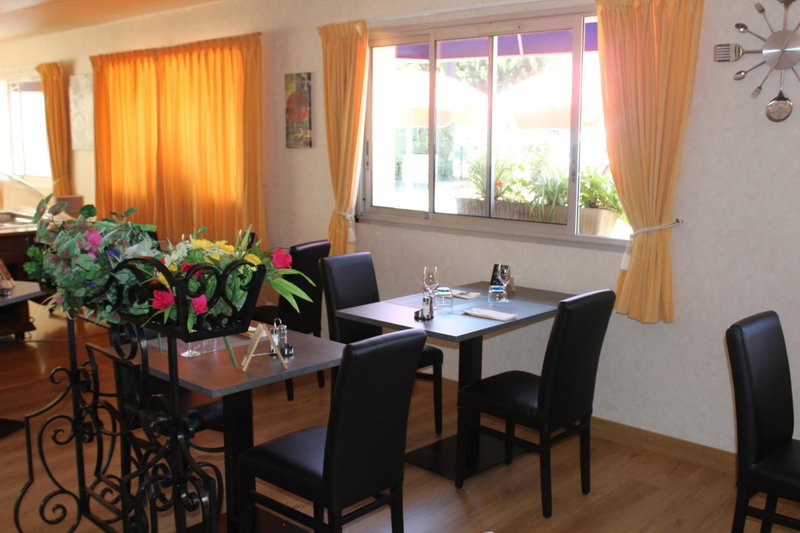 HOTEL Chateau-Thierry Centre, Château-Thierry, France