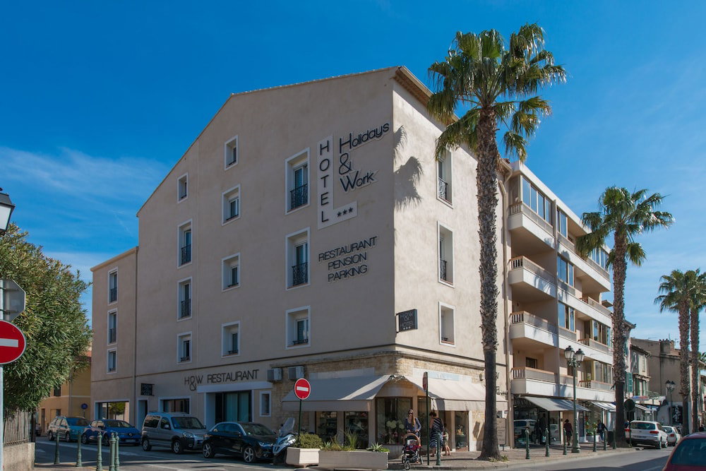 Hôtel Holidays & Work, France
