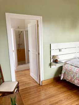 Les chambres d'Omaha Beach Etablissement avec deux chambres d'hôtes, petit-déjeuner compris fait-maison et produits locaux, Vierville-sur-Mer, France