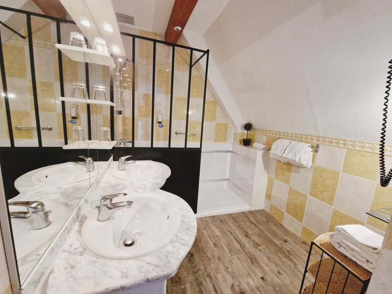 Les Terrasses de Saumur - Hôtel & Appartements - Restaurant & Spa (Logis), Saumur, France