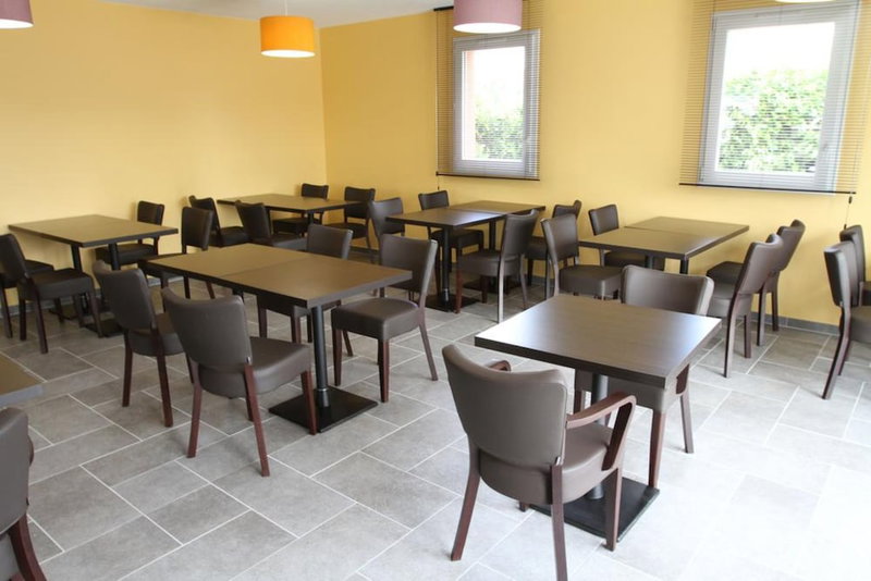 Brit Hotel Confort Villeneuve Sur Lot, Bias, France