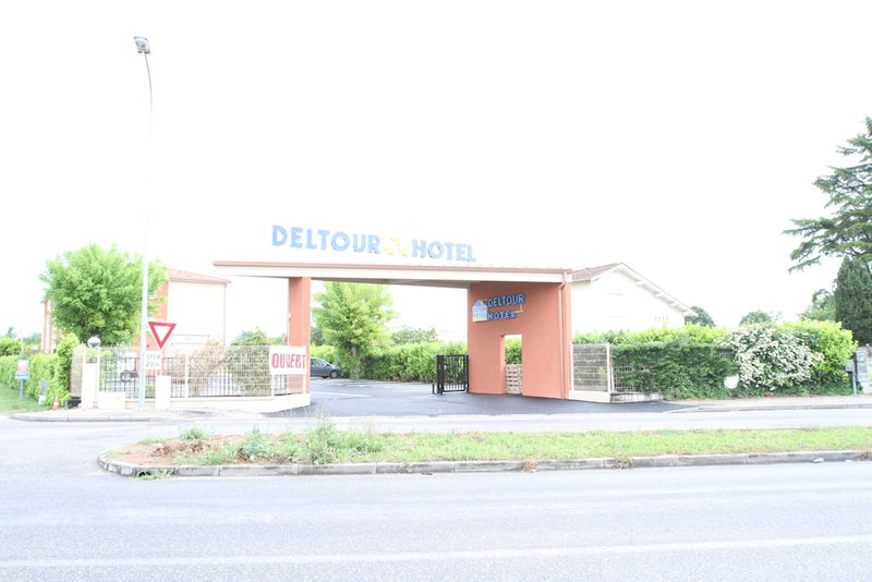 Brit Hotel Confort Villeneuve Sur Lot, Bias, France