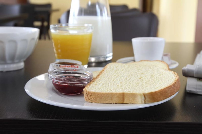 Brit Hotel Confort Villeneuve Sur Lot, Bias, France