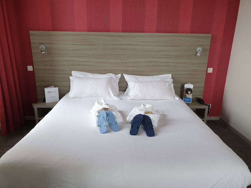 Brit Hotel Dinan Le Connetable, Dinan, France