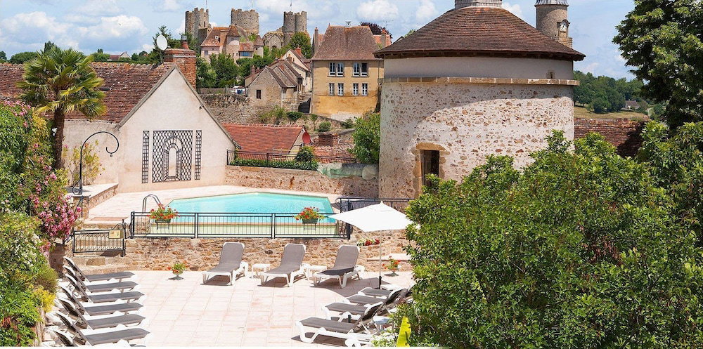 Hotel · Grand Hôtel de Montespan-Talleyrand, Bourbon-l'Archambault