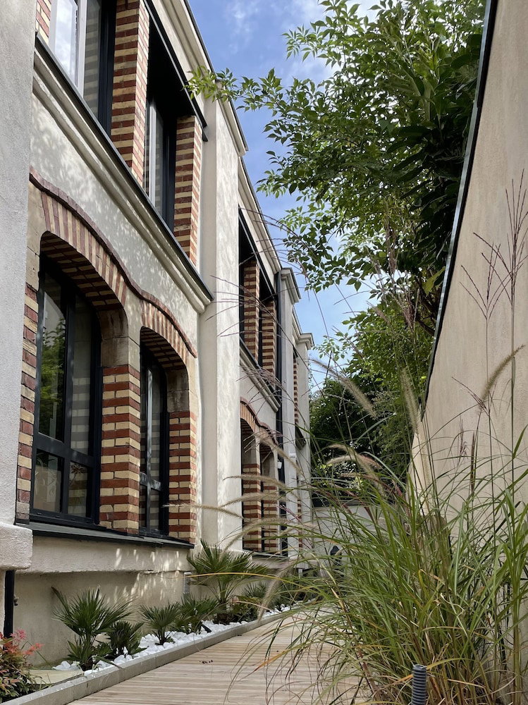 Hotel · Maison D'hôtes L'atelier du Charmois, Vandœuvre-lès-Nancy