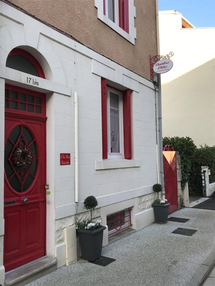 Hotel · La Croix Blanche, Dax