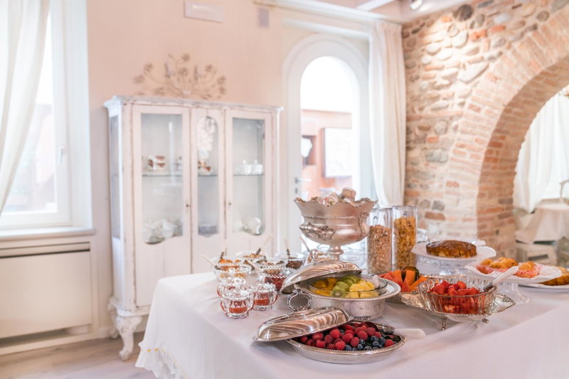 Regia Rosetta - Royal Rooms Borghetto, Valeggio sul Mincio, Italy