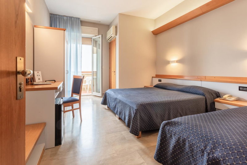 Hotel Touring, Falconara Marittima, Italy