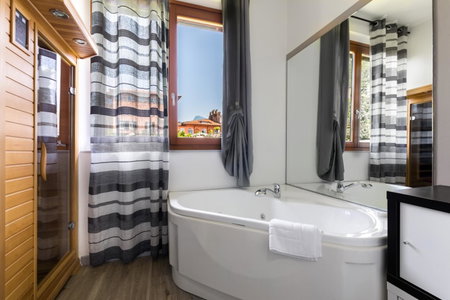 Hotel Canarino, Riva del Garda, Italy