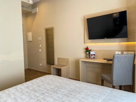 Hotel Victoria, Cuneo, Italy