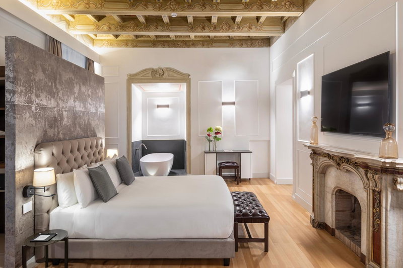 Palazzo Goldoni Condotti Collection, Rome, Italy