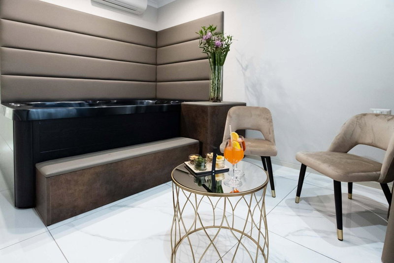 Imperatrice Suites, Naples, Italy