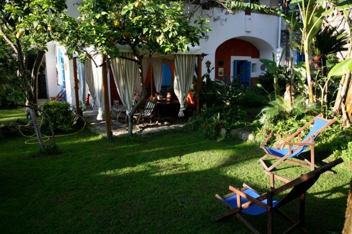 Dimora Coloniale B&B, Forio d'Ischia, Italy