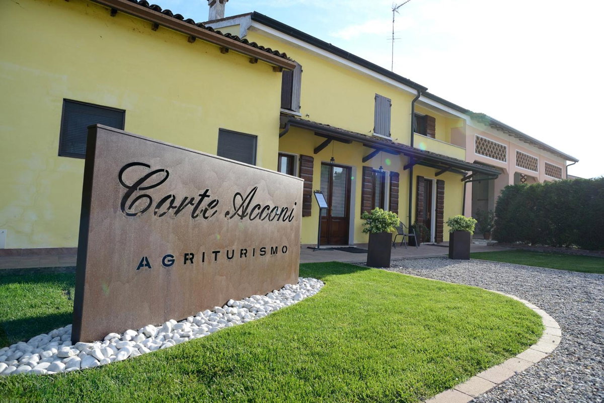 Agriturismo Corte Acconi, Italy