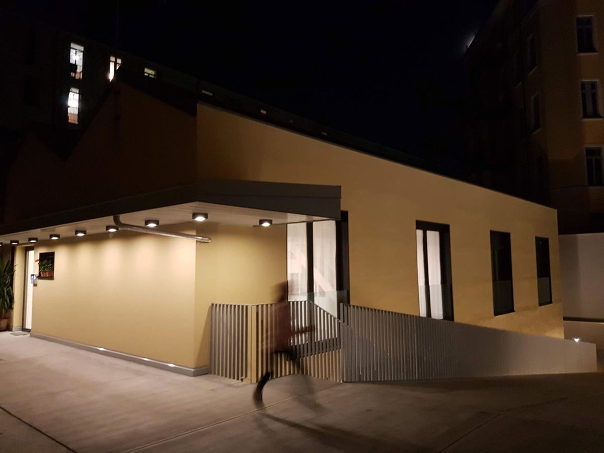 Hotel · Brand new apartments Ortiquattro, Milan