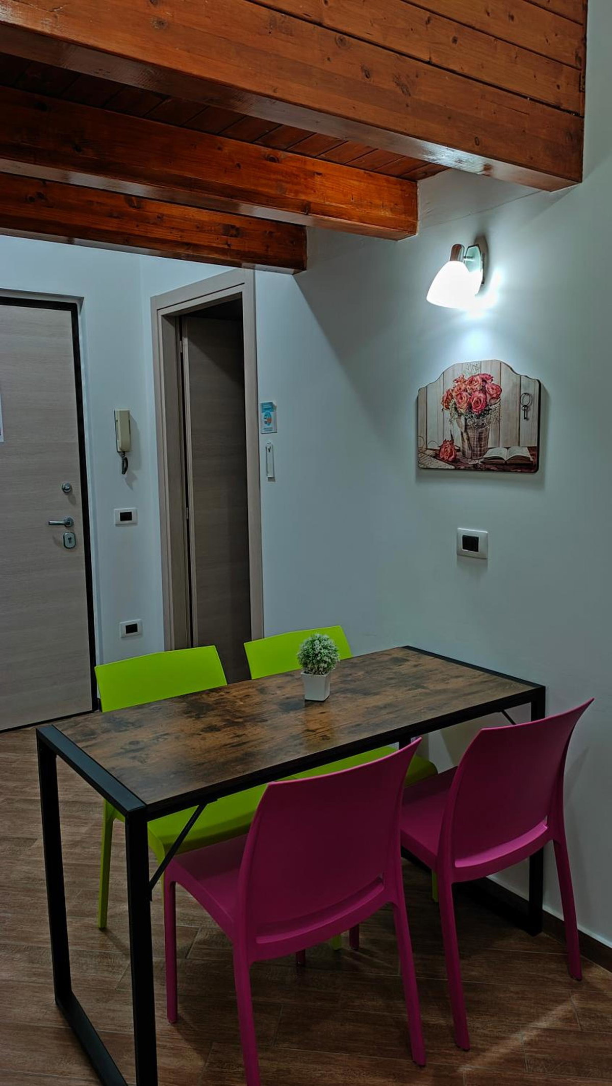 Cavaliere Costa, Italy