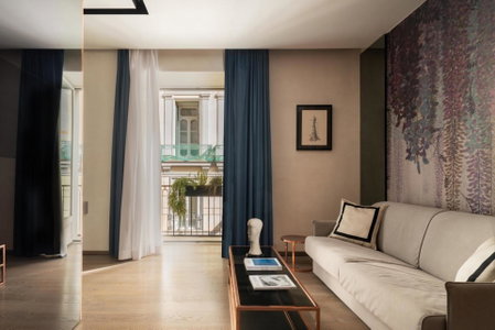 Agra Suites, Naples, Italy
