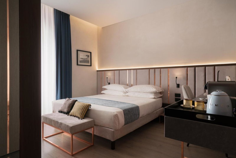 Agra Suites, Naples, Italy