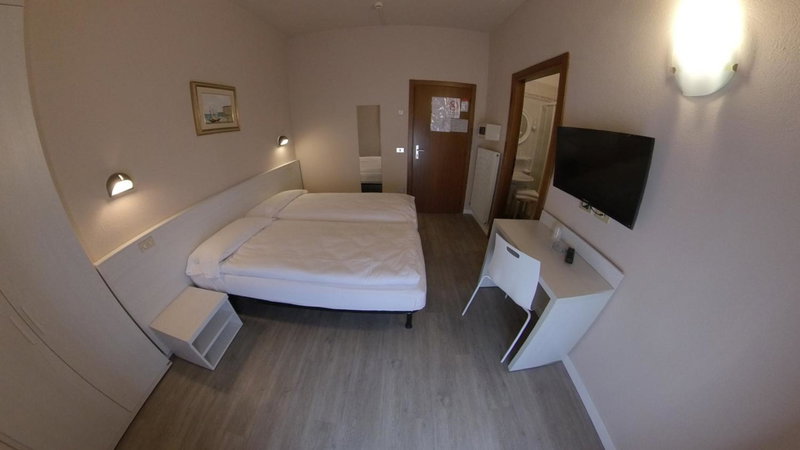Hotel Alberello - Varone, Riva del Garda, Italy