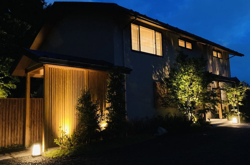 Hakai Konohanakan, Oshino, Japan