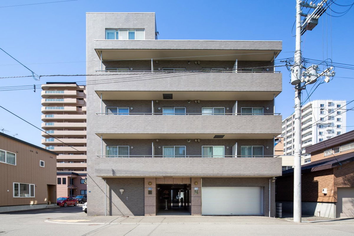 Hotel · Sapporo Residential Juno, Sapporo