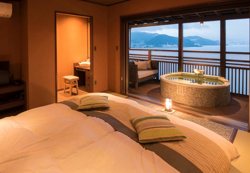 Uminohana, Atami, Japan