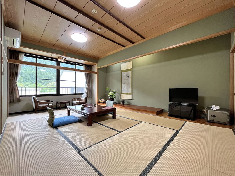 Akao-Kan, Nanto, Japan