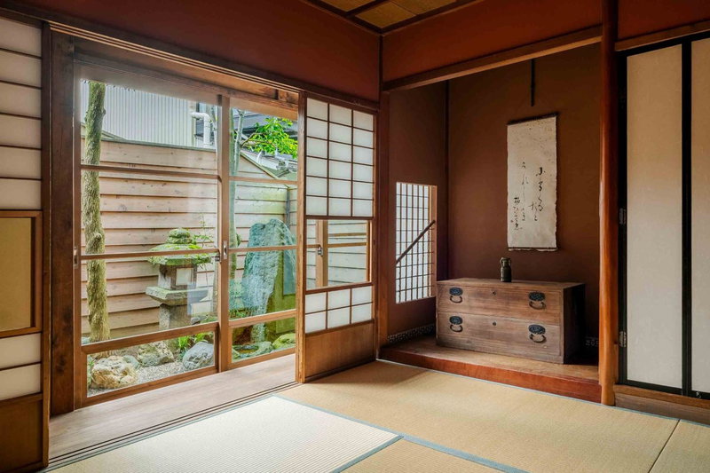 Hisago, Kanazawa, Japan