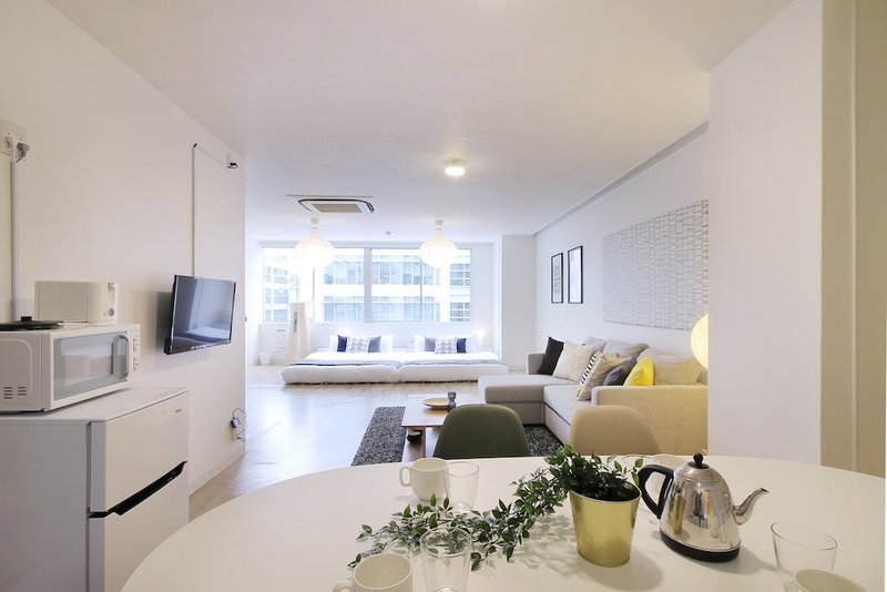 Nikke Building (401, 402), Hiroshima, Japan
