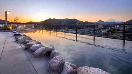New Hakkeien, Izunokuni, Japan