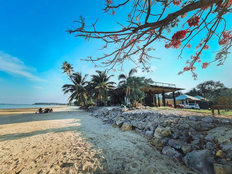 Saphli Villa Beach Resort, Pathio, Thailand