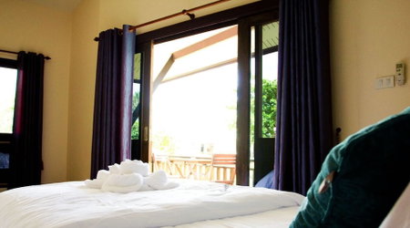Saphli Villa Beach Resort, Pathio, Thailand