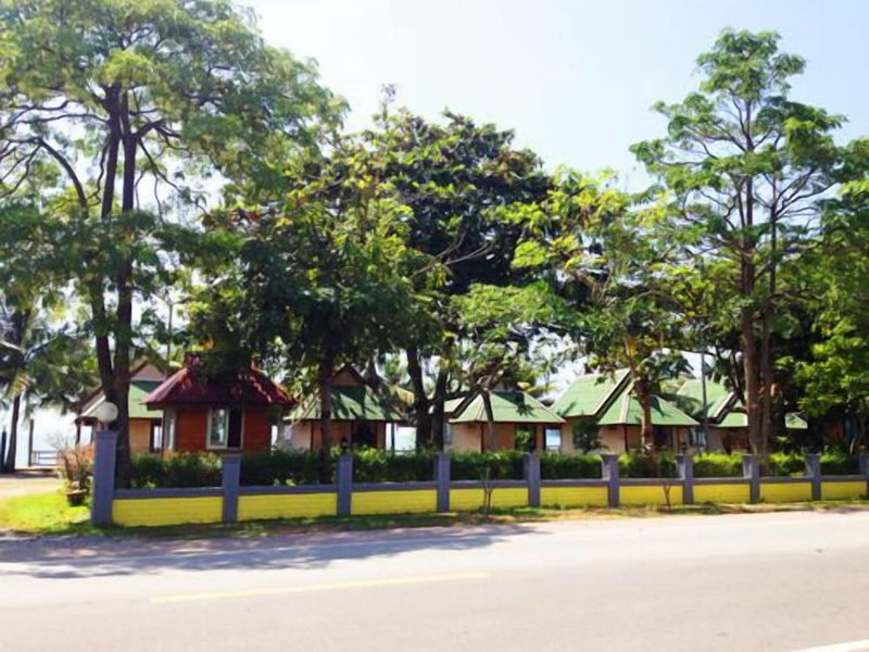 Sri Phairin Resort, Tha Mai, Thailand