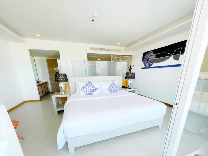Beach Walk Boutique Resort, Bangsaen, Thailand