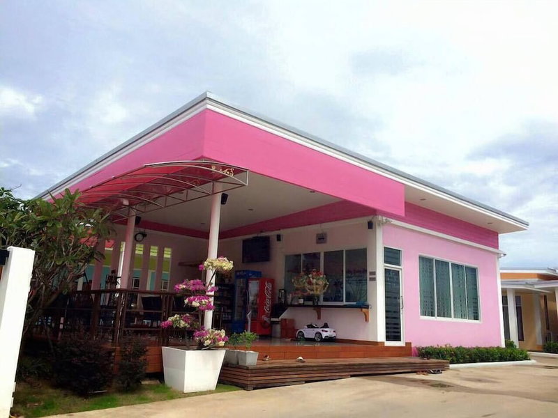 Cindia Resort, Phunphin, Thailand