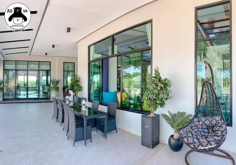 TT Residence, Bang Nam Prieo, Thailand