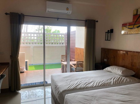 มิตรภาพโฮเทล ( Mittrapap Hotel ), Samran, Thailand