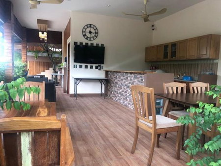 มิตรภาพโฮเทล ( Mittrapap Hotel ), Samran, Thailand