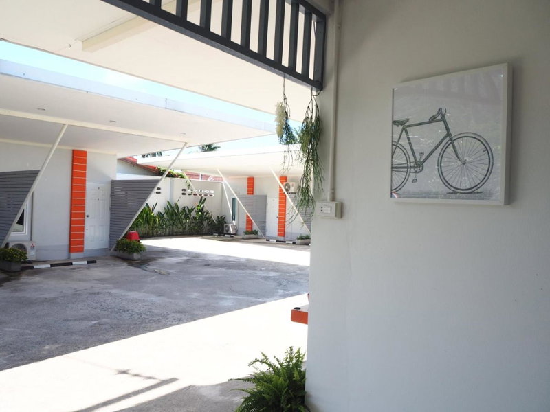 Sichon Modern House Hotel, Sichon, Thailand