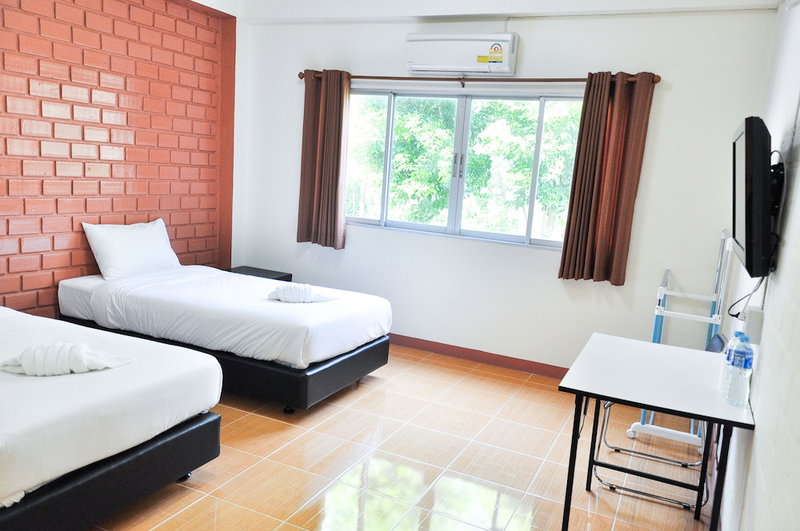 Budsarakam Place Hotel, Chanthaburi, Thailand