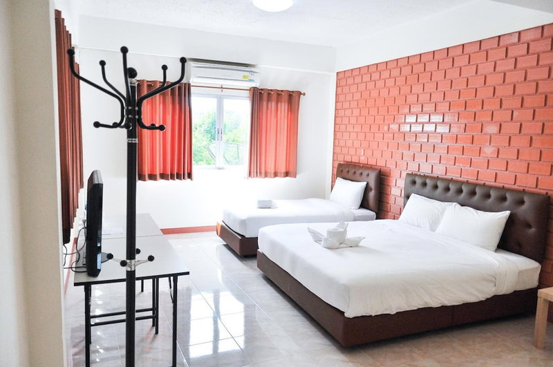 Budsarakam Place Hotel, Chanthaburi, Thailand