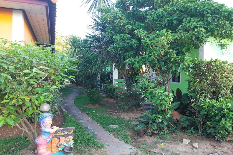 Review Resort, Bang Sare, Thailand