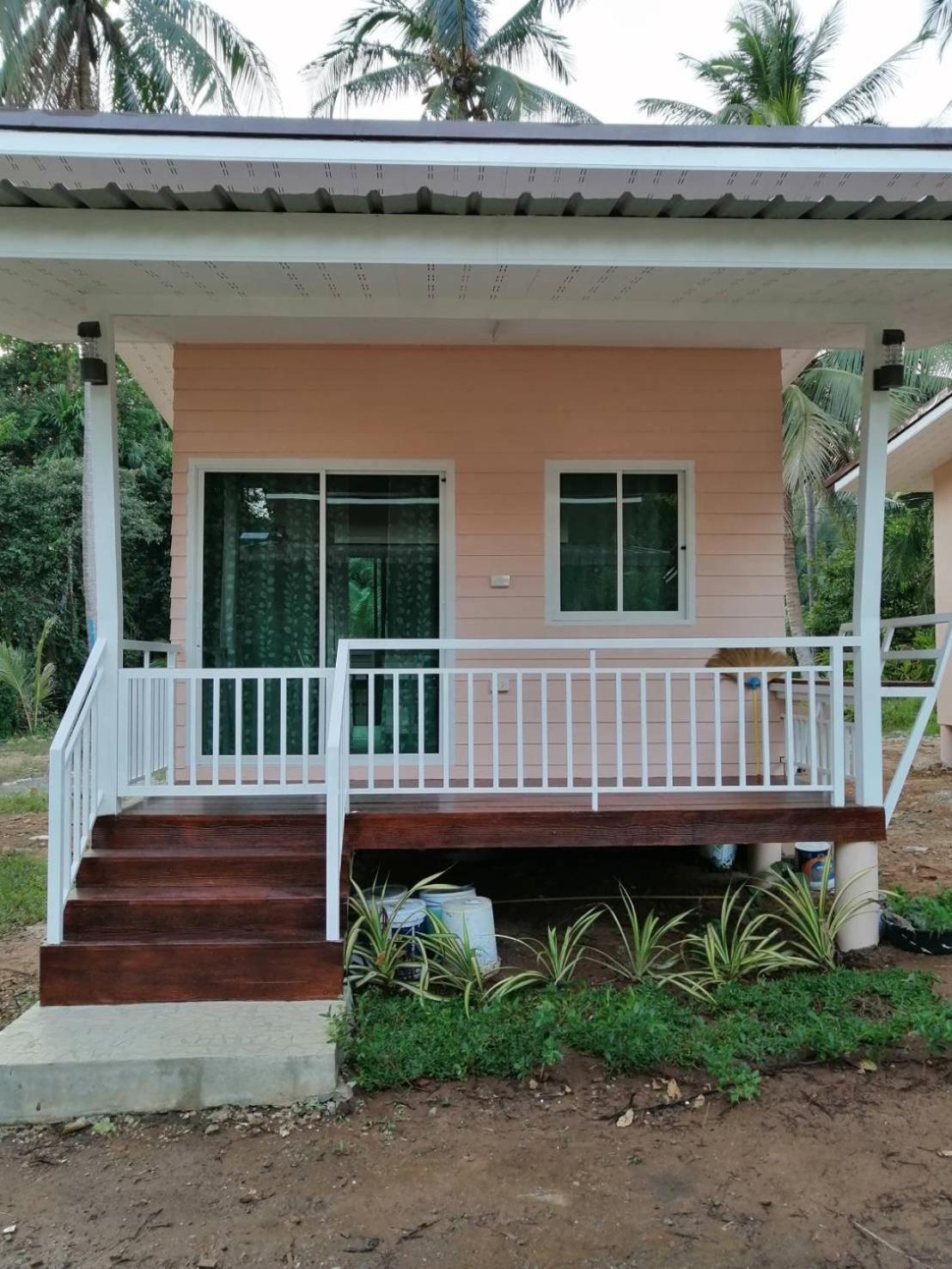 บ้านสวนคุณตา Baan Suan Khun ta, Thailand