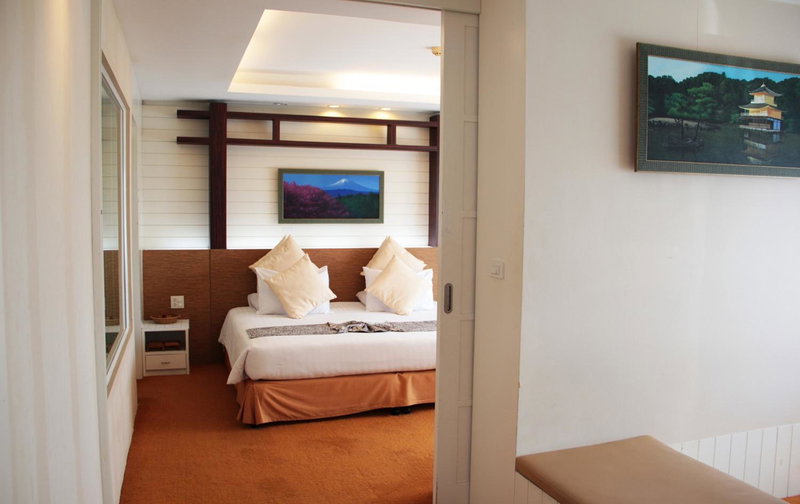 V Verve Service Apartment Hotel, Chachoengsao, Thailand