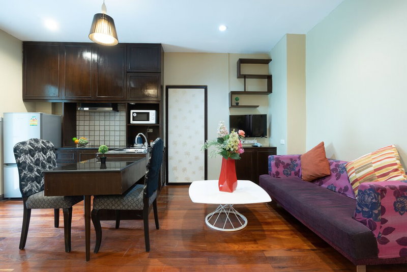 Greenview Ekkamai 10, Bangkok, Thailand