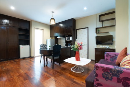 Greenview Ekkamai 10, Bangkok, Thailand